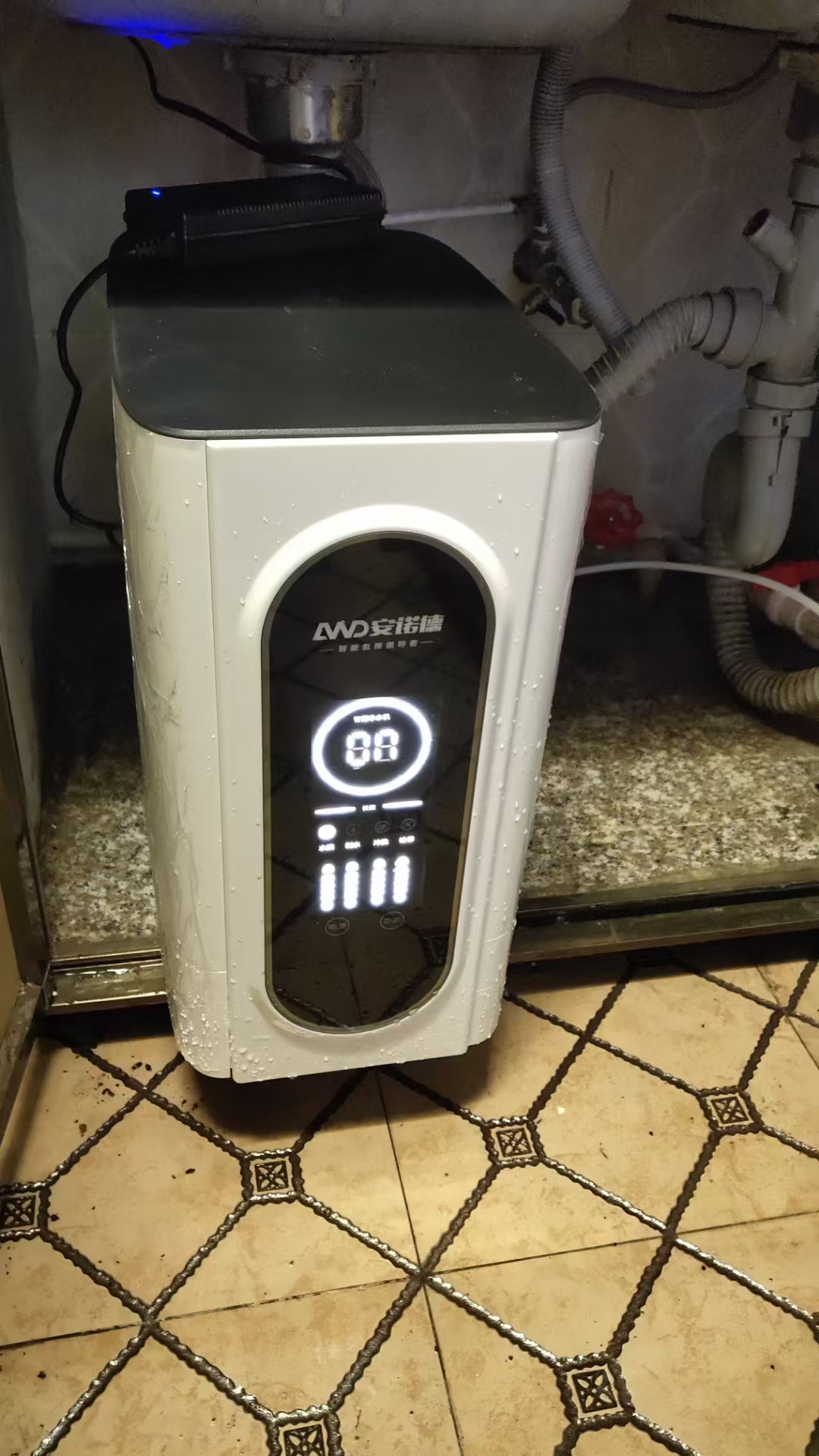 安诺德净水器